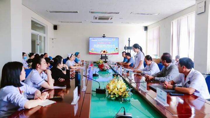 Công đoàn Bệnh viện Đa khoa Trung ương Quảng Nam sơ kết 6 tháng đầu năm 2025: Lan tỏa tinh thần trách nhiệm, chăm lo toàn diện cho người lao động