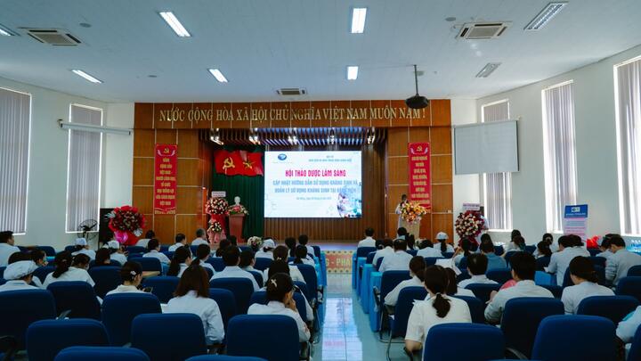 Hội thảo khoa học chuyên đề “Cập nhật hướng dẫn sử dụng kháng sinh và quản lý sử dụng kháng sinh tại bệnh viện”