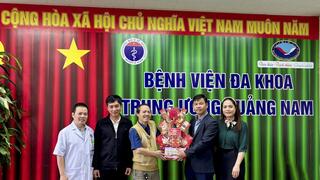 Trung tâm Y tế Khu vực Núi Thành thăm và chúc Tết Bệnh viện Đa khoa Trung ương Quảng Nam
